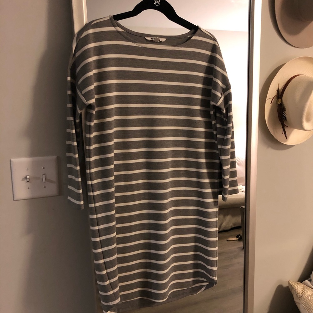 BB Dakota gray striped shift dress